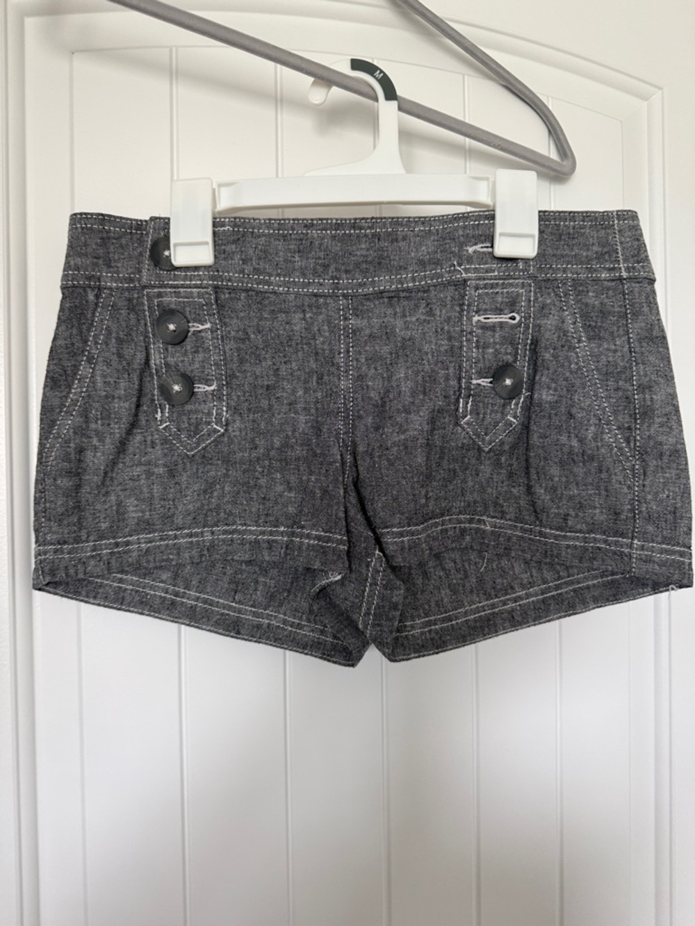 EXPRESS Women's Dark Gray Denim-Style Casual Shorts